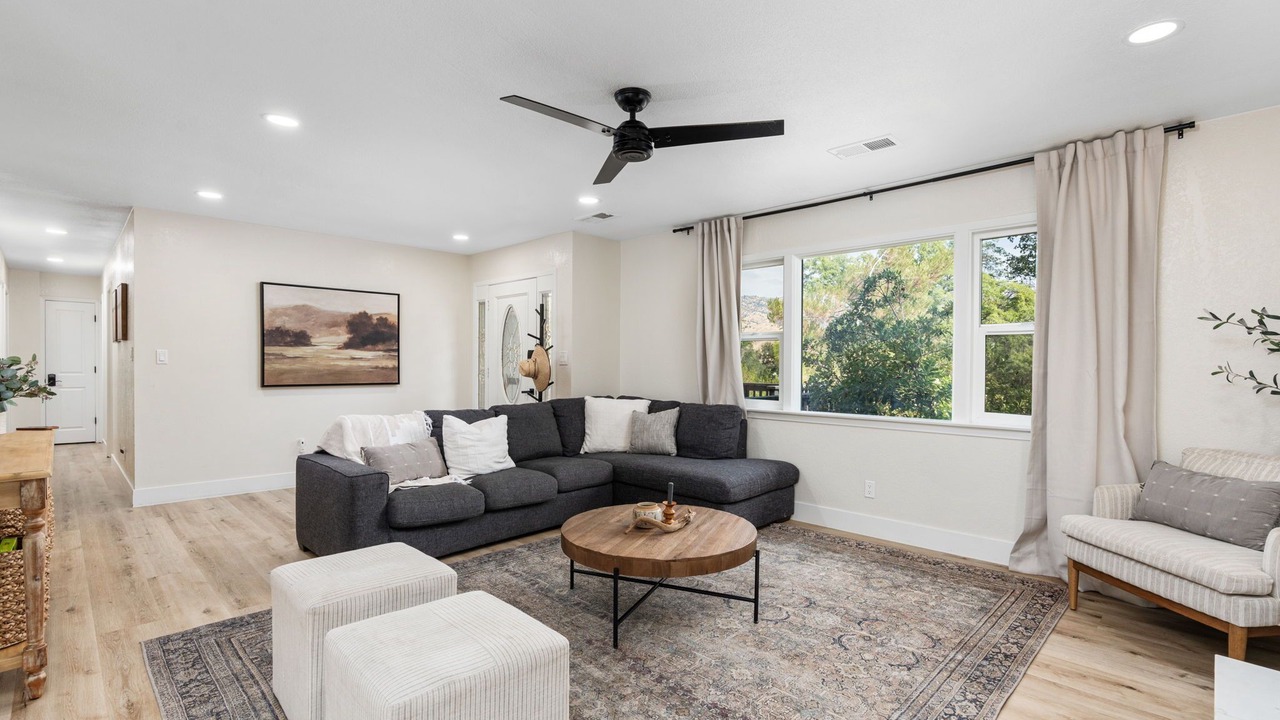 Photo of Livingroom in Three Rivers
