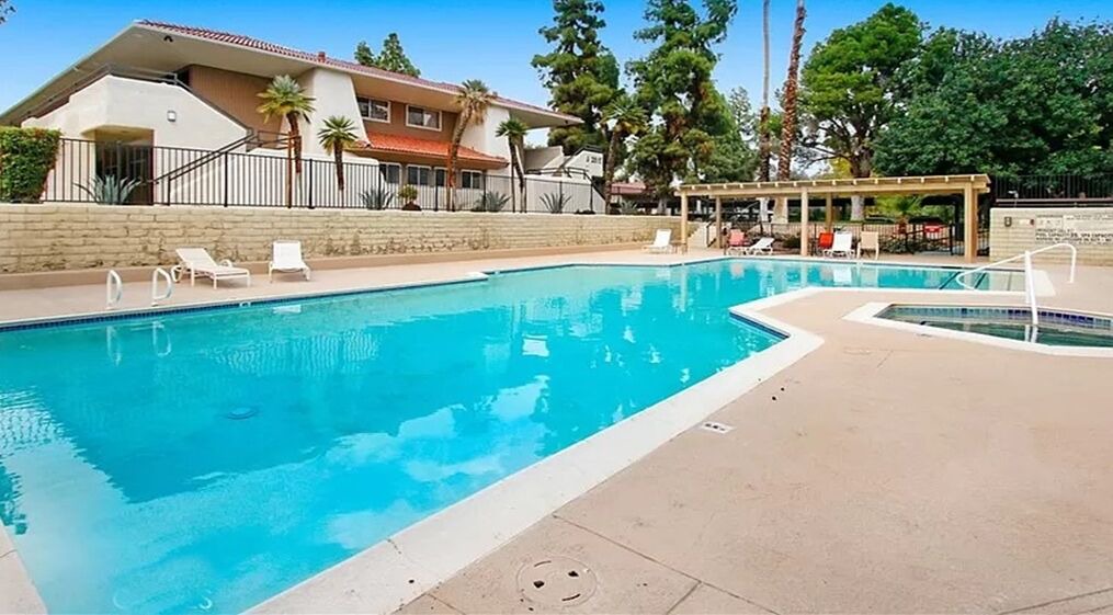 Photo of Outdoor in Racquet Club West