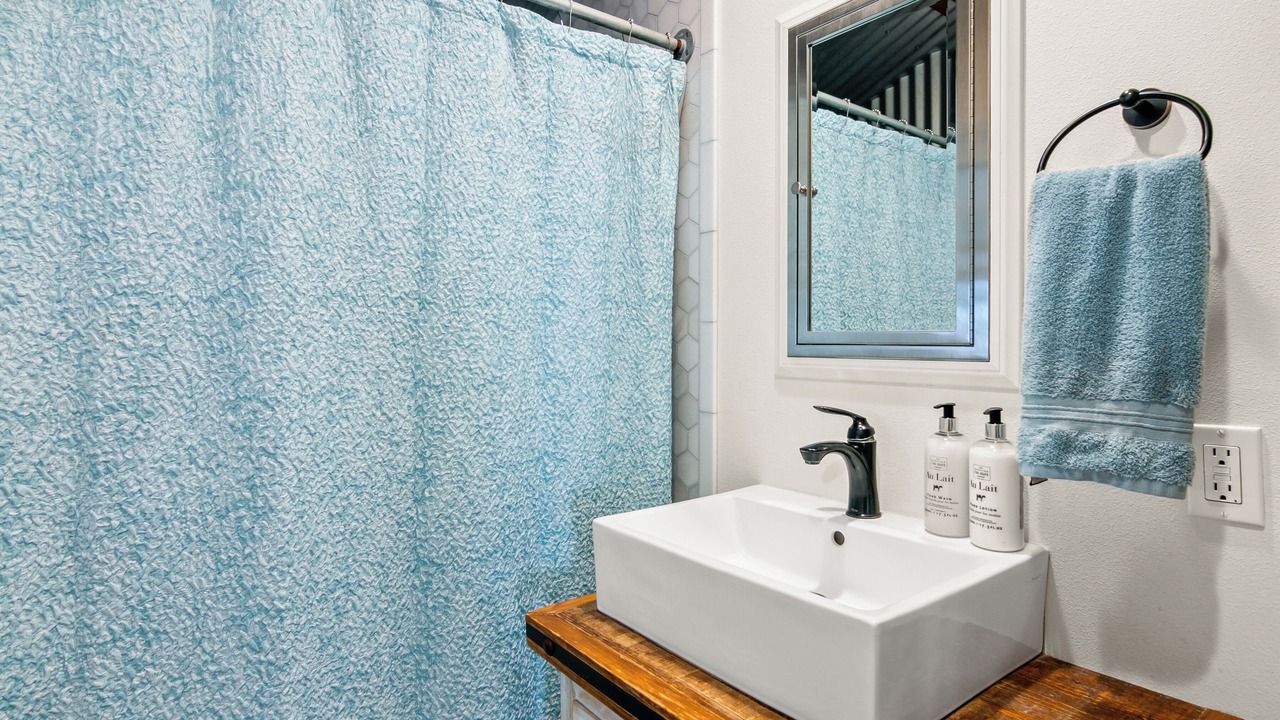 Photo of Bathroom in Ventura