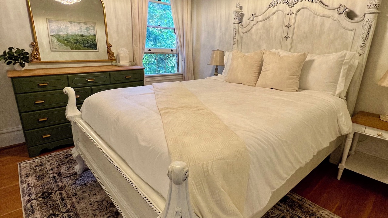 Photo of Bedroom in Nevada City