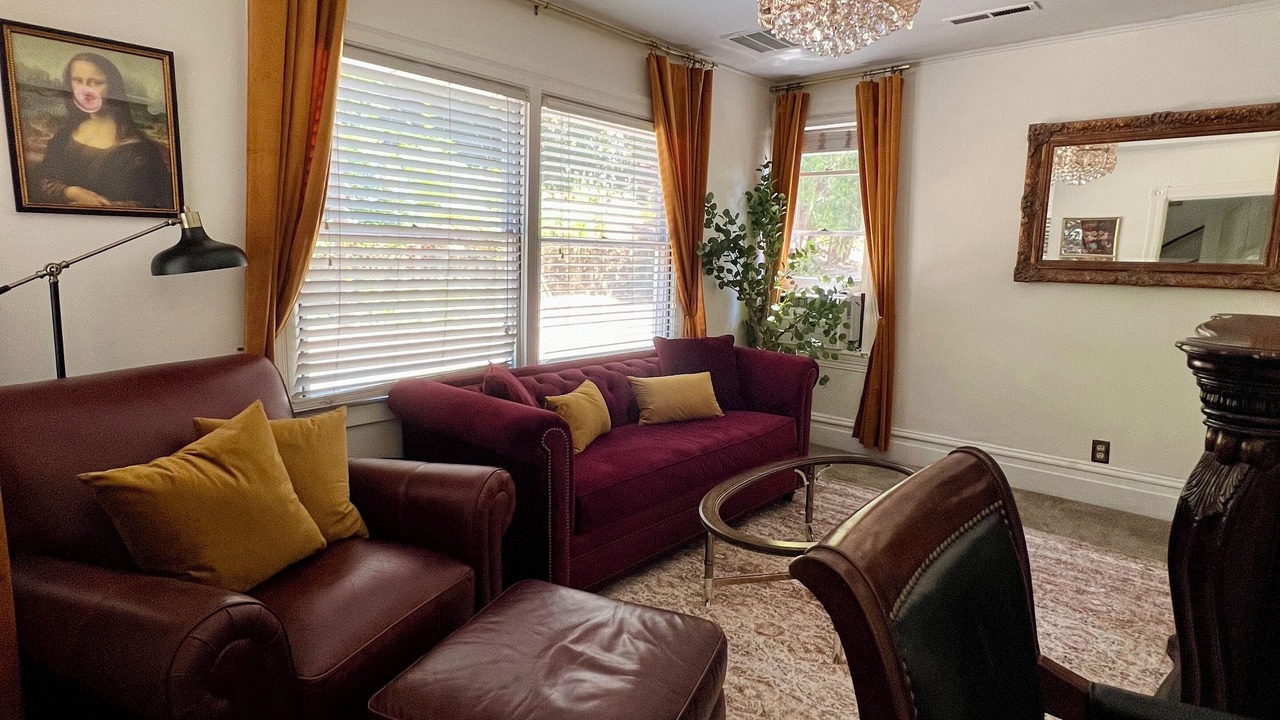 Photo of Livingroom in Nevada City