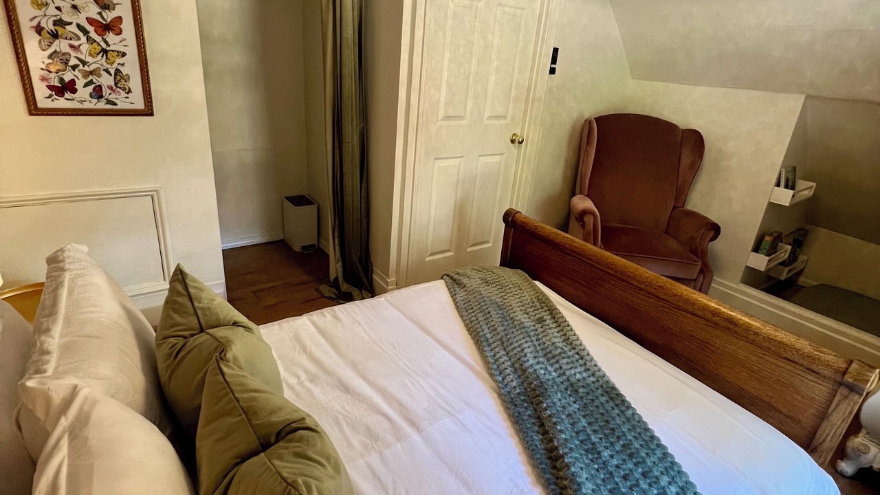 Photo of Bedroom in Nevada City
