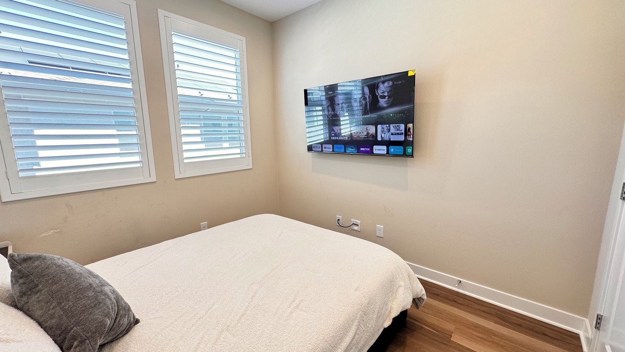 Photo of Bedroom in Anaheim Resort
