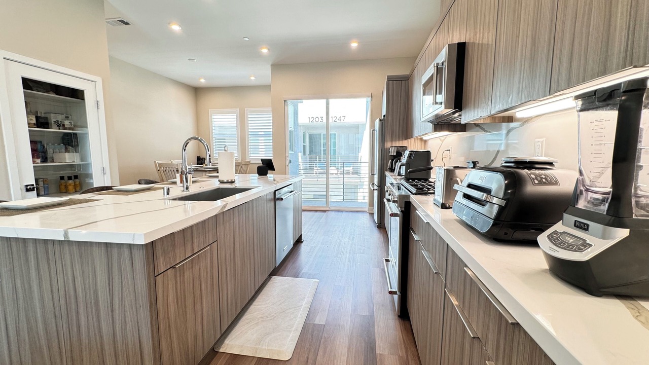 Photo of Kitchen in Anaheim Resort