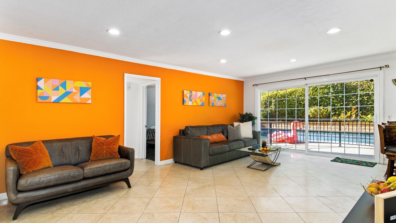 Photo of Livingroom in Fullerton