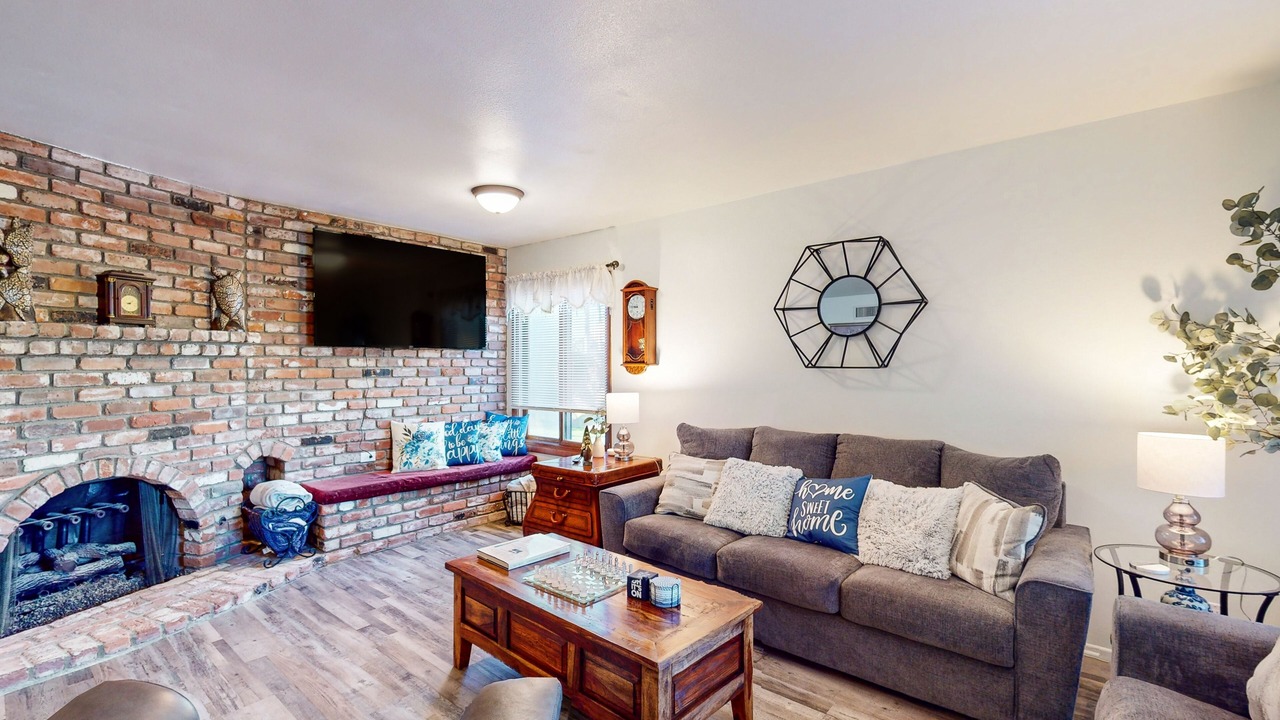 Photo of Livingroom in Ventura