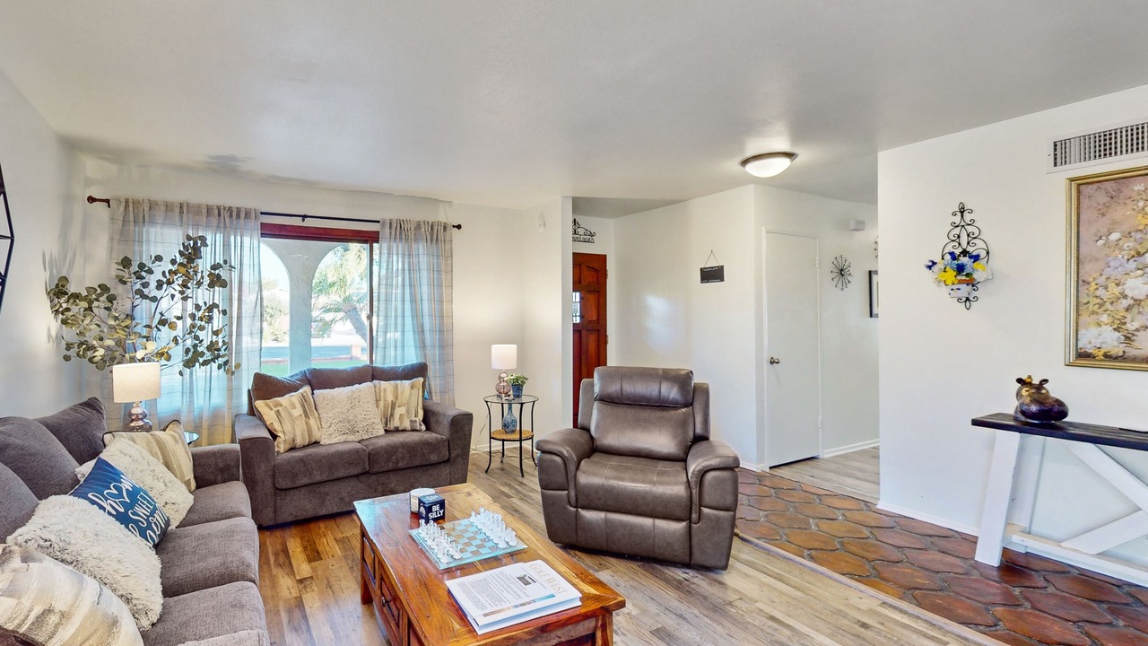 Photo of Livingroom in Ventura