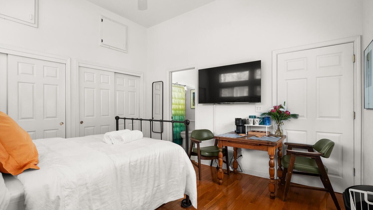 Photo of Bedroom in Chico