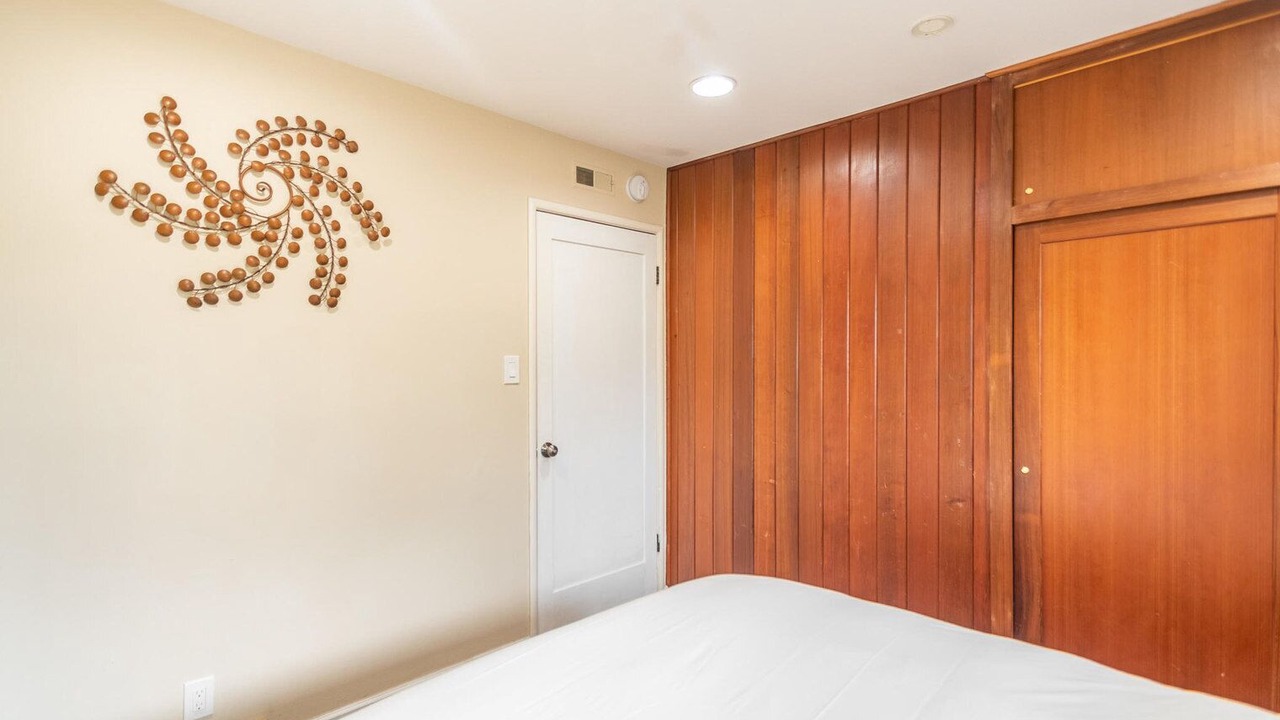 Photo of Bedroom in Mountain View
