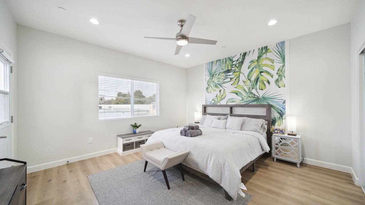 Photo of Bedroom in Midway City