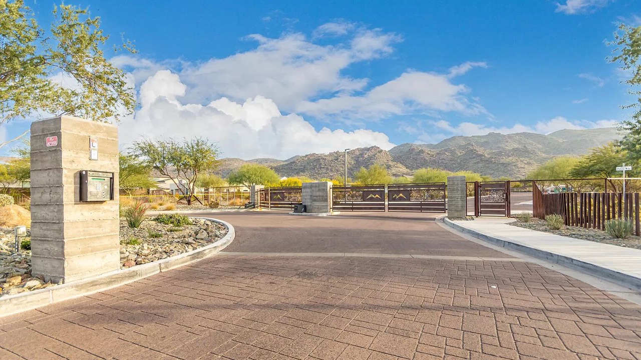 Photo of Others in South Mountain