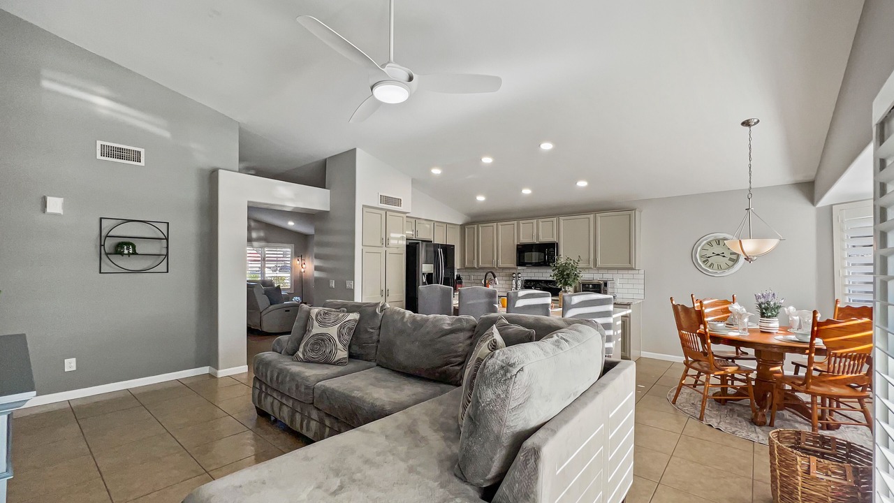 Photo of Livingroom in Kingswood Parke