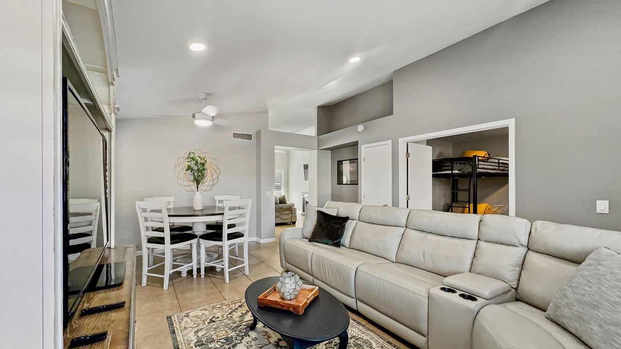 Photo of Livingroom in Kingswood Parke