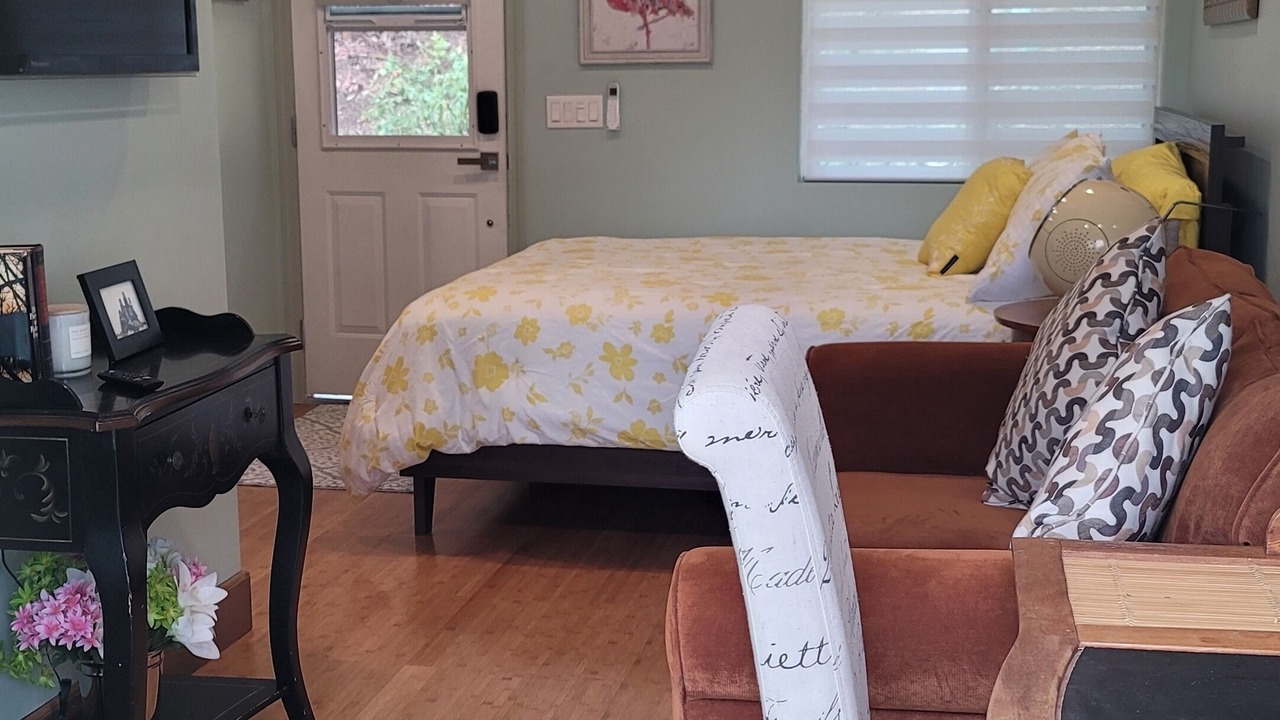 Photo of Bedroom in La Puente