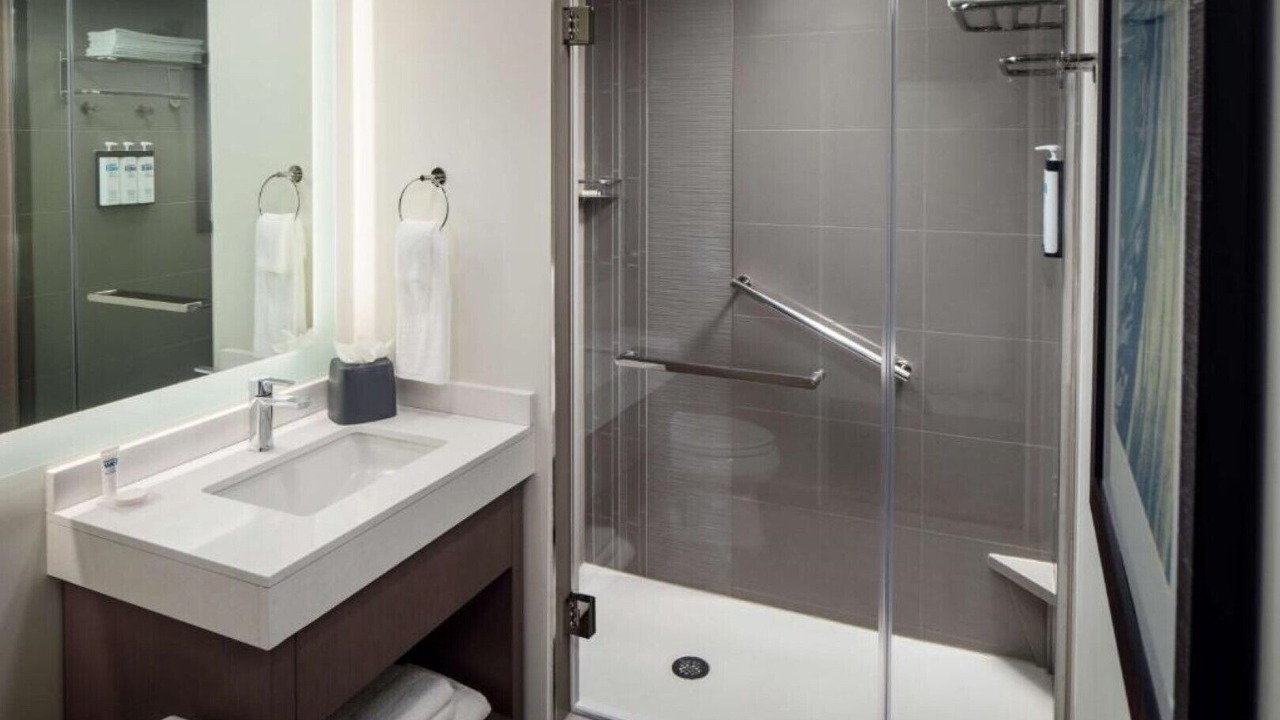 Photo of Bathroom in Nut Tree