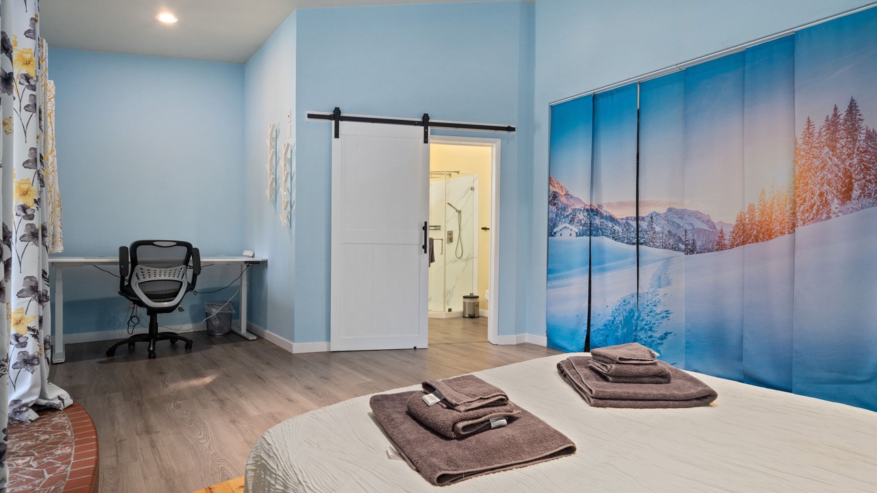 Photo of Bedroom in Los Altos