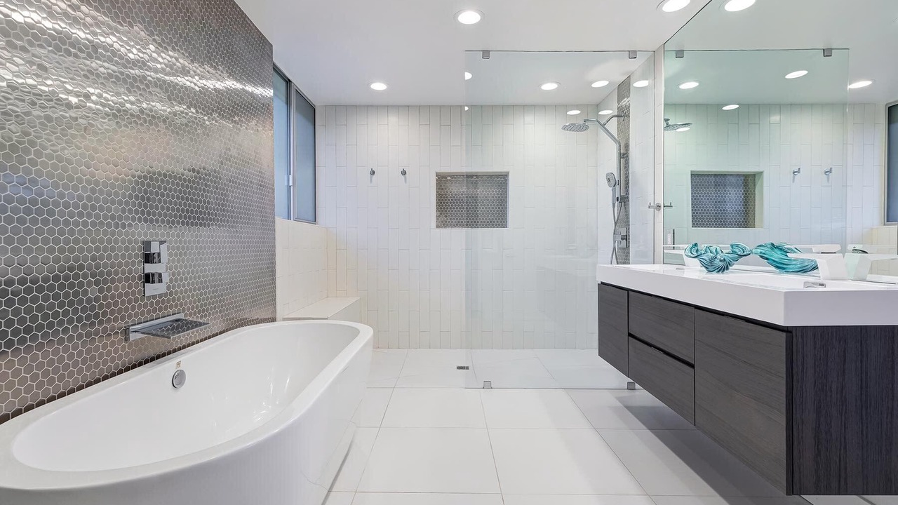 Photo of Bathroom in Indian Canyon