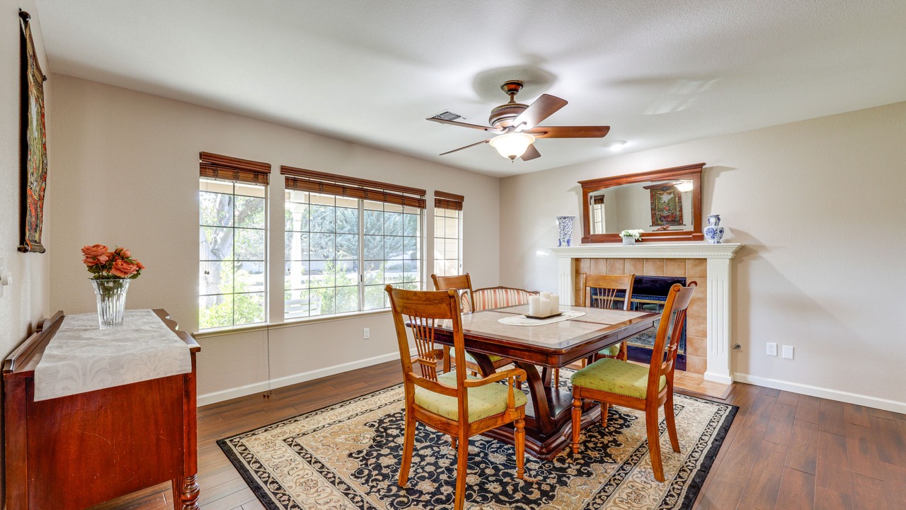 Photo of Livingroom in Templeton