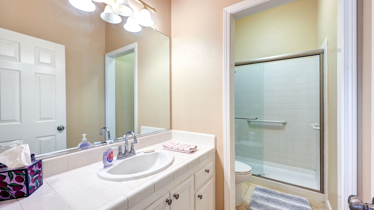 Photo of Bathroom in Discovery Bay