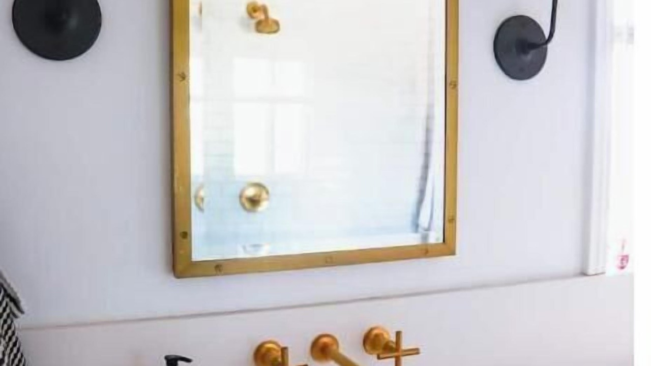 Photo of Bathroom in Vista
