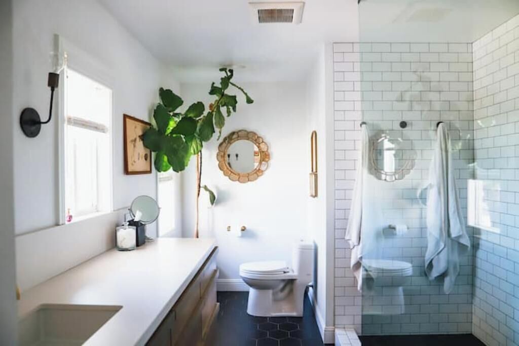 Photo of Bathroom in Vista