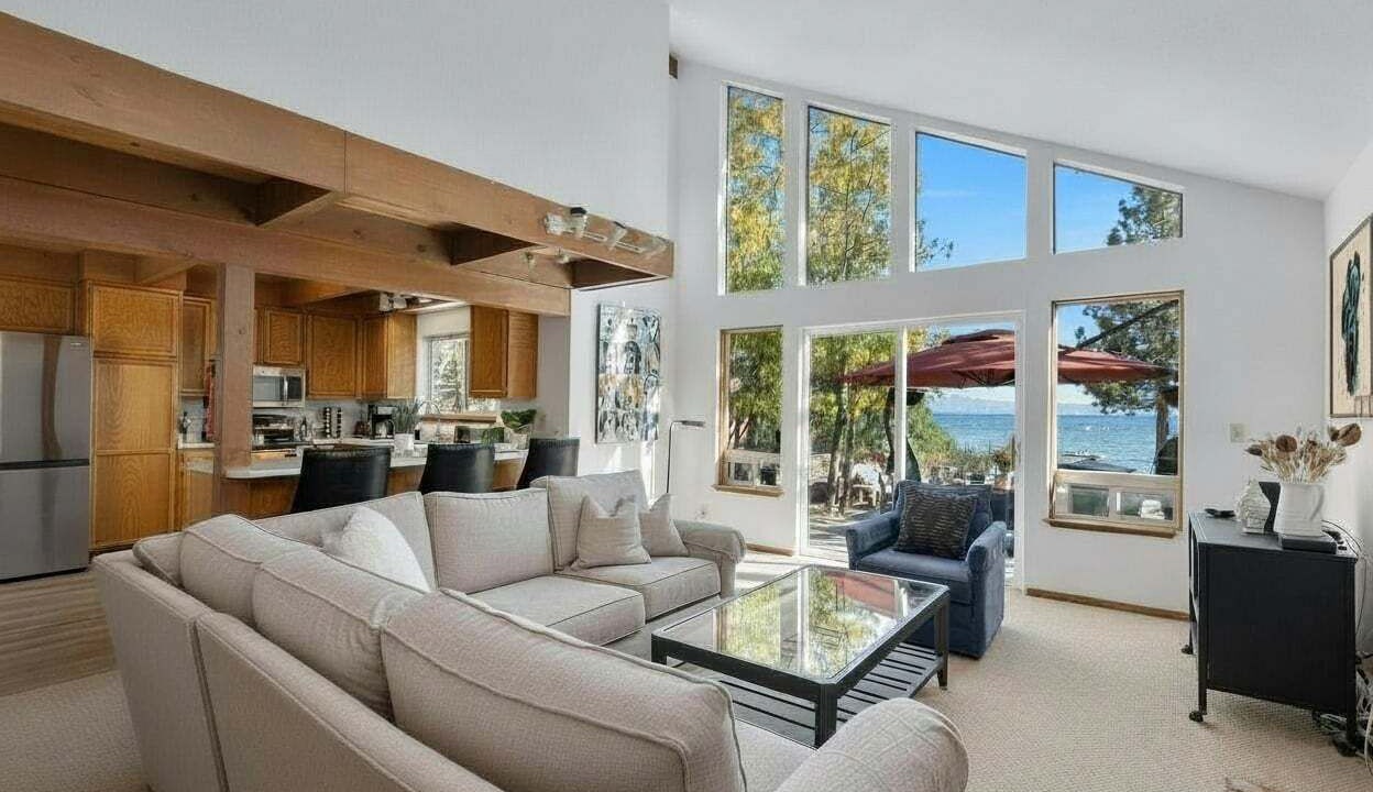 Photo of Livingroom in Tahoe Vista
