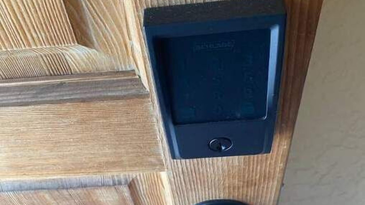 Photo of Bedroom in Clearlake