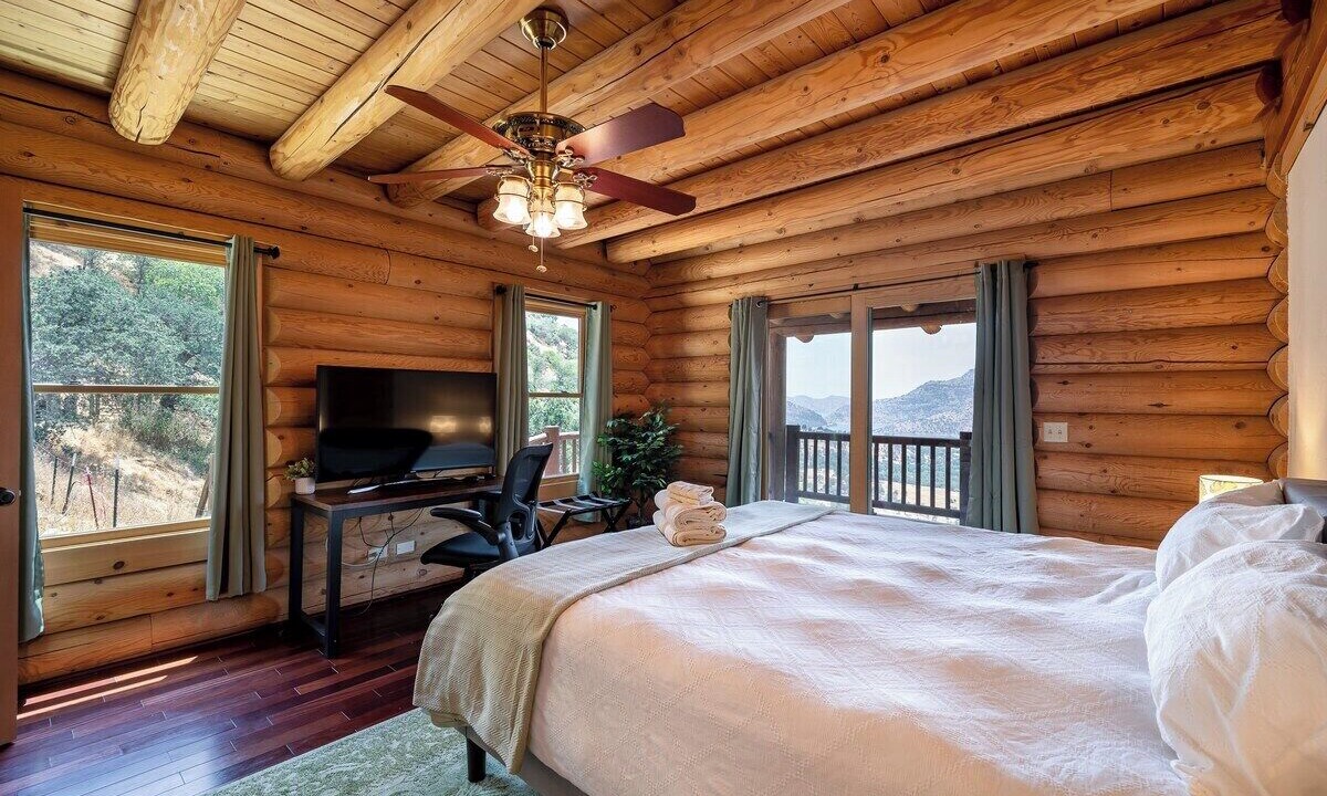Photo of Bedroom in Three Rivers