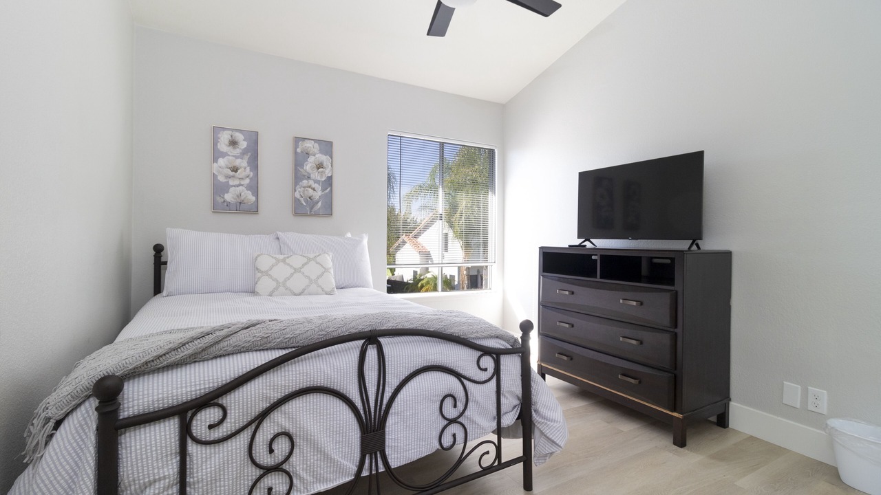 Photo of Bedroom in Wildomar