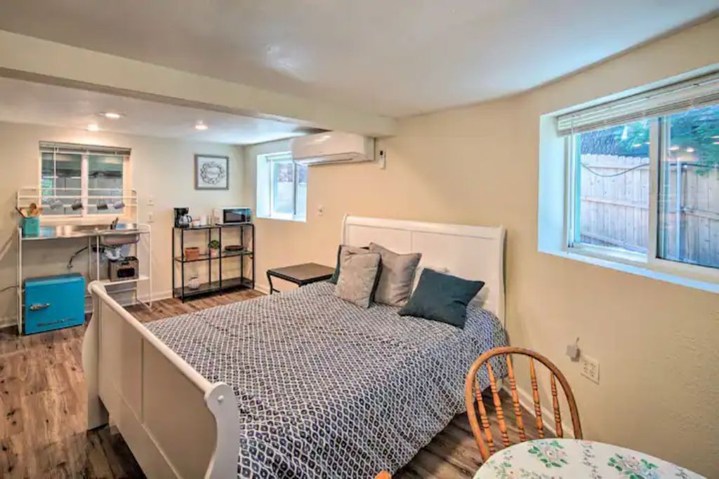 Photo of Bedroom in Crestline