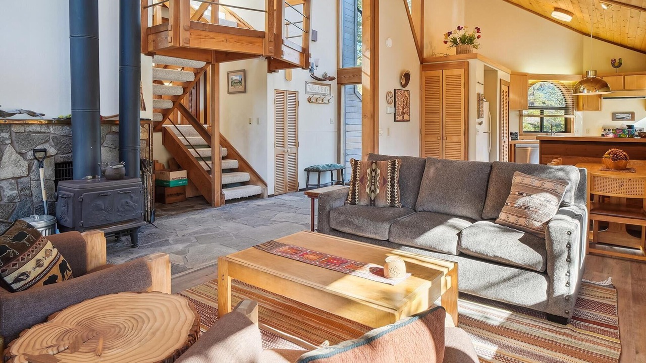 Photo of Bedroom in Alpine Meadows