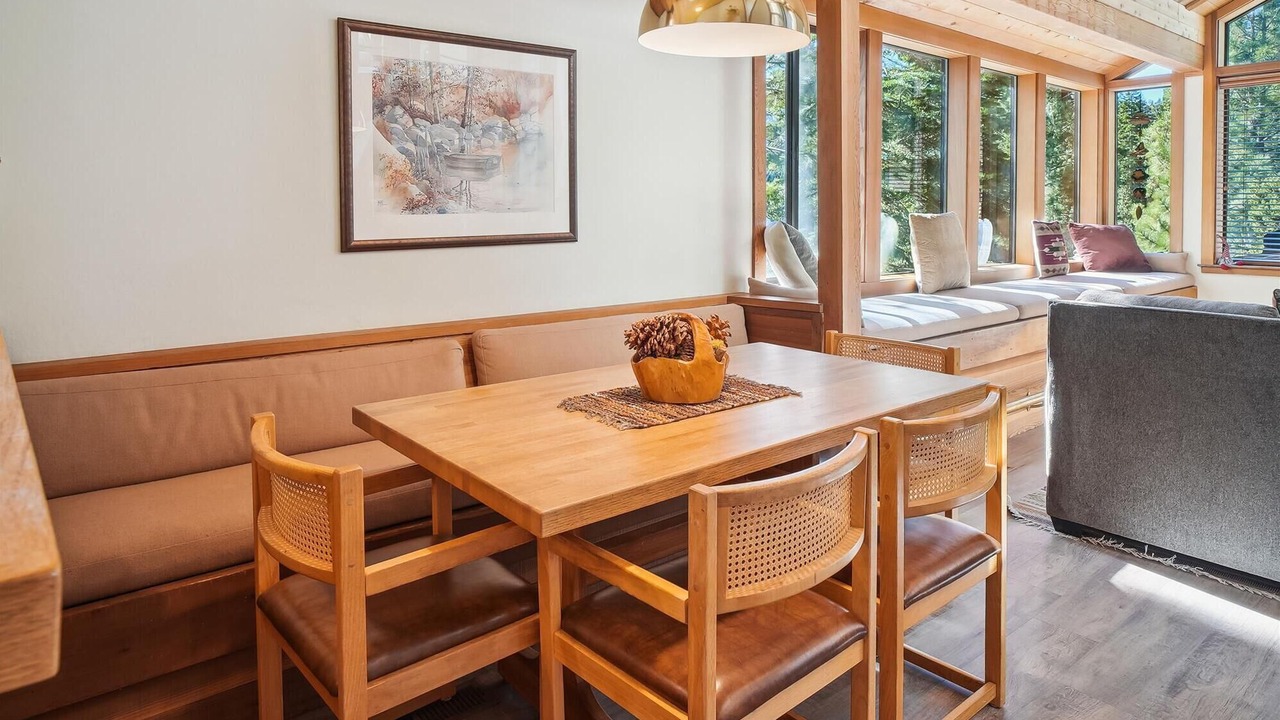 Photo of Bedroom in Alpine Meadows