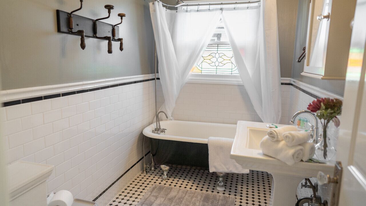 Photo of Bathroom in Old Towne