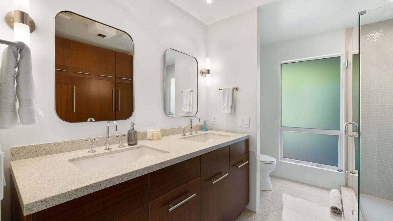 Photo of Bathroom in Indian Canyon