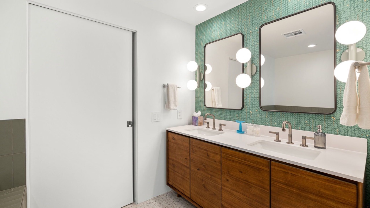 Photo of Bathroom in Indian Canyon