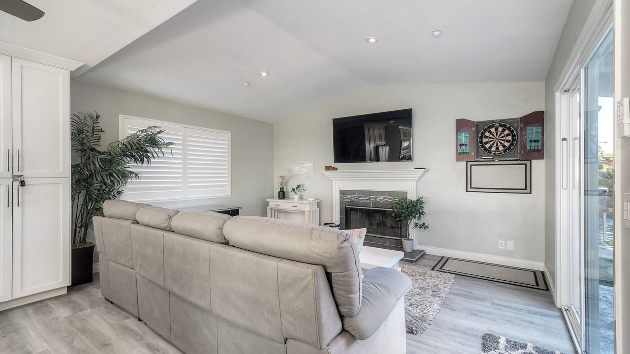 Photo of Livingroom in Fire Mountain