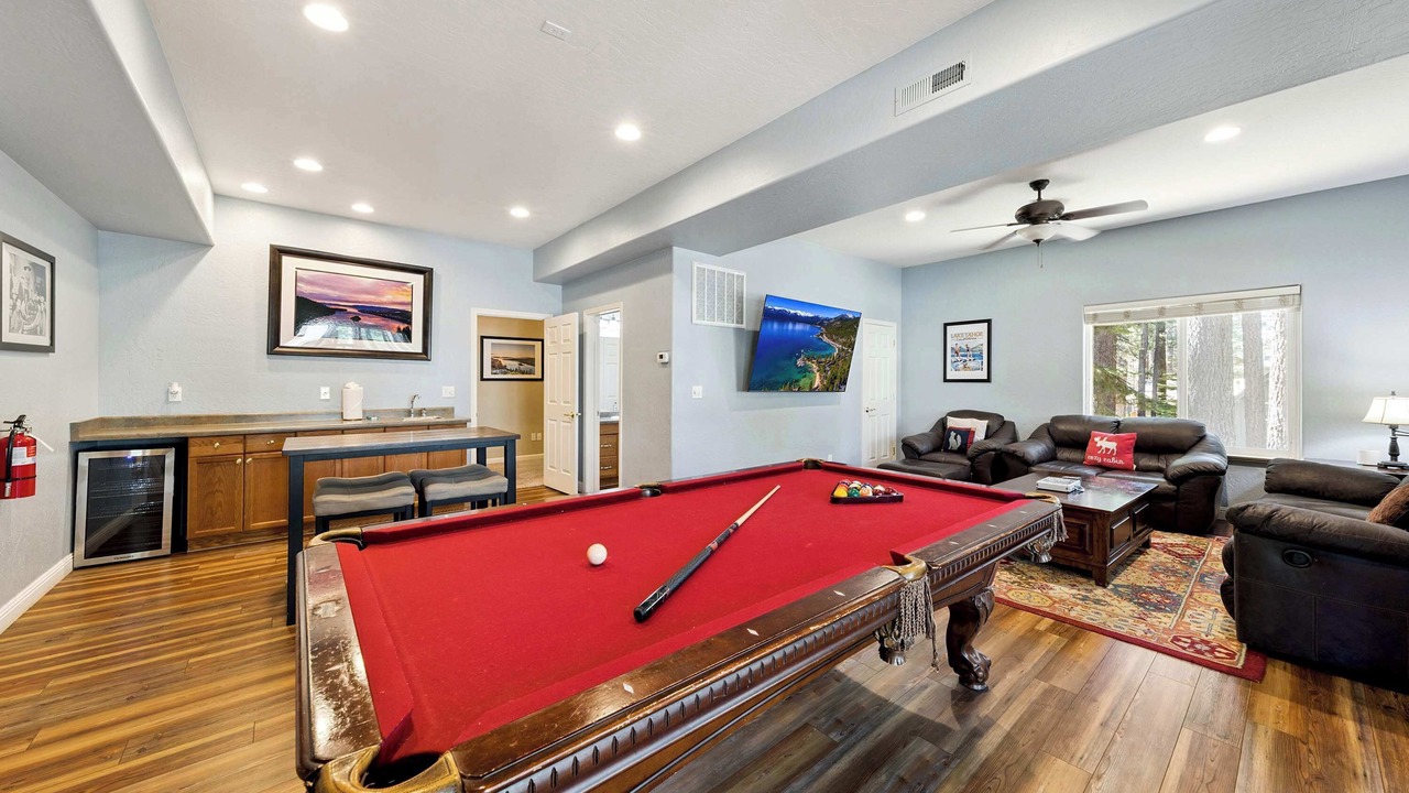 Photo of Livingroom in Montgomery Estates