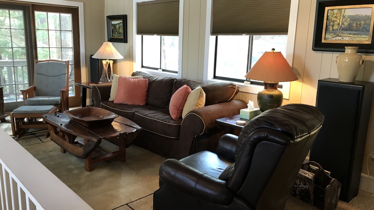 Photo of Livingroom in Groveland