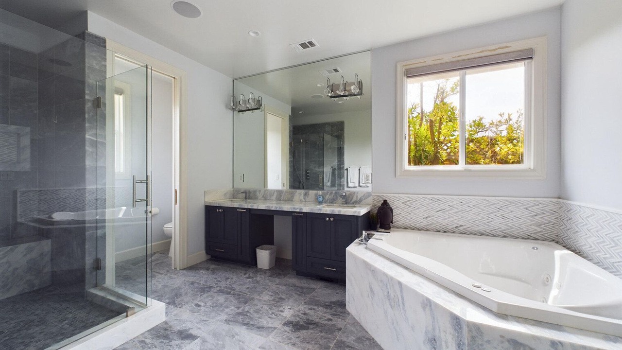 Photo of Bathroom in Saratoga