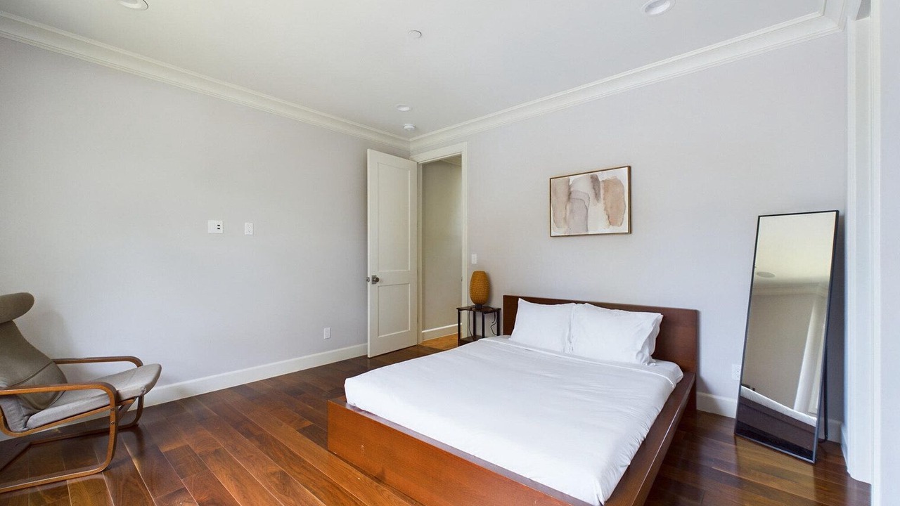 Photo of Bedroom in Saratoga