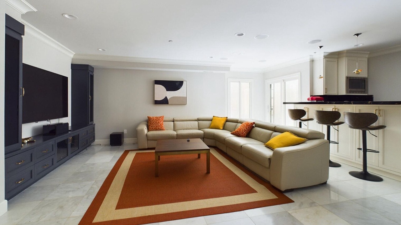 Photo of Livingroom in Saratoga