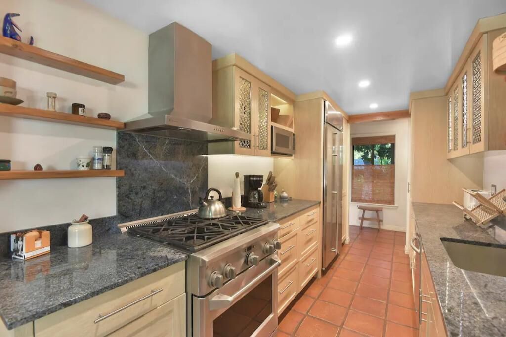 Photo of Kitchen in Old Topanga