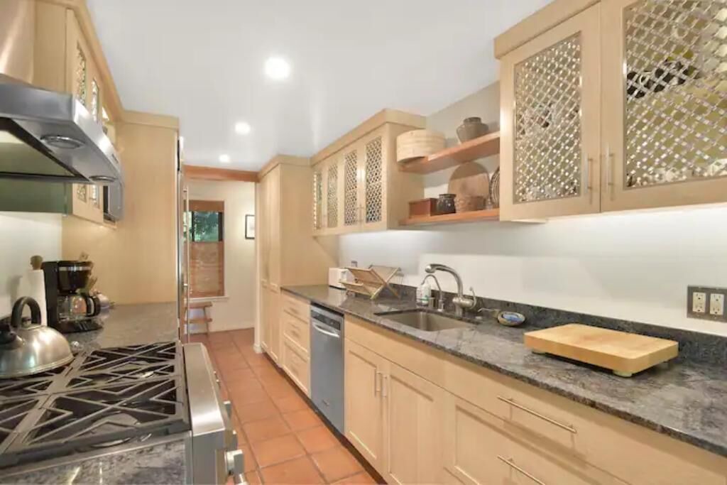 Photo of Kitchen in Old Topanga