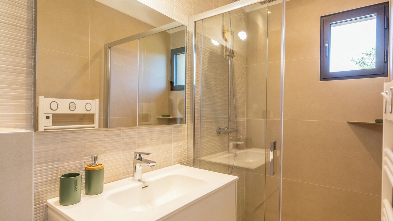 Photo of Bathroom in San-Gavino-di-Carbini