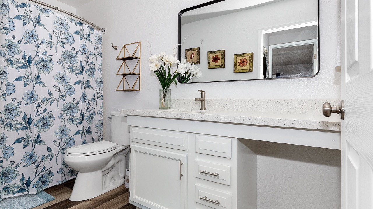 Photo of Bathroom in Prescott Valley Units