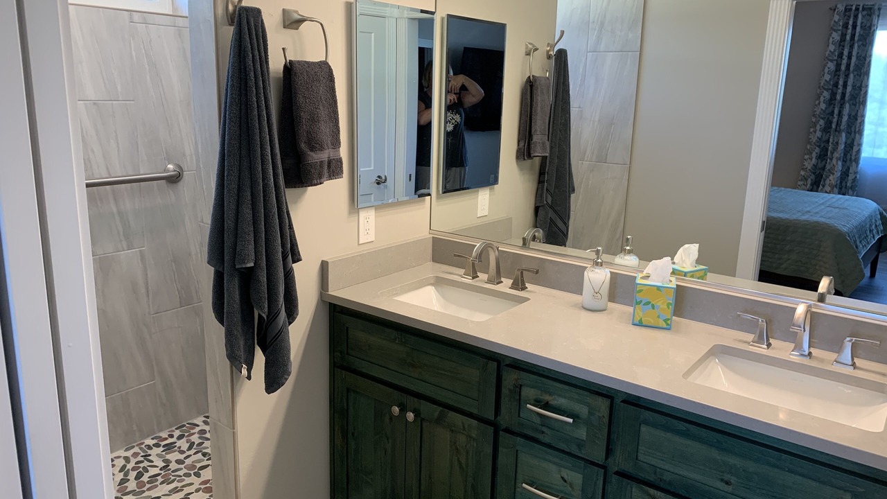 Photo of Bathroom in Cottonwood