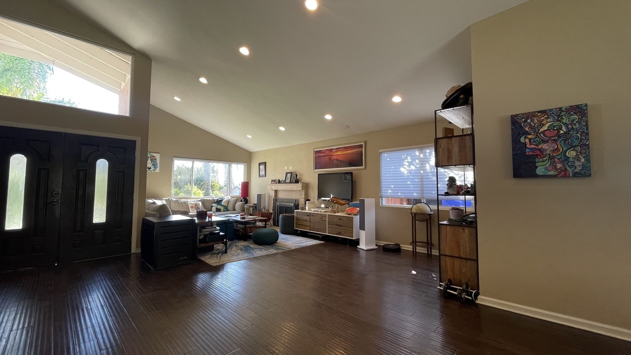 Photo of Livingroom in Allied Gardens