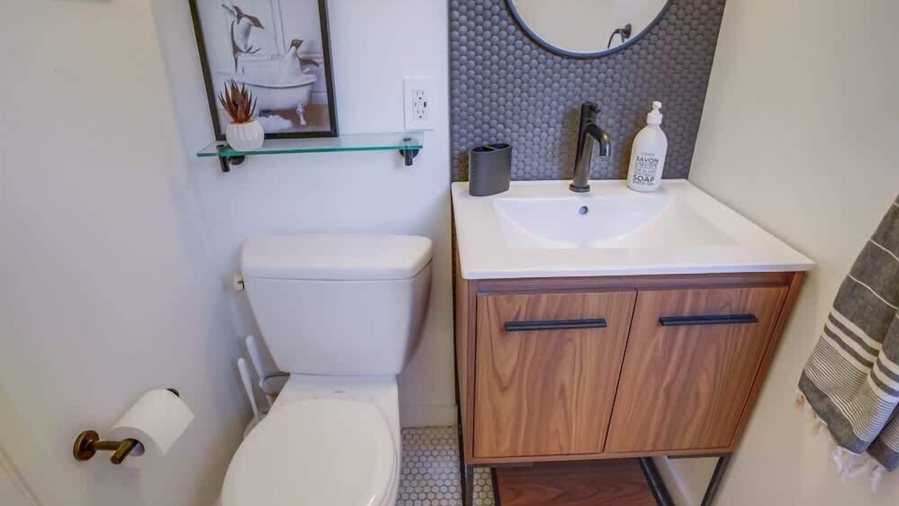Photo of Bathroom in Fairfax District