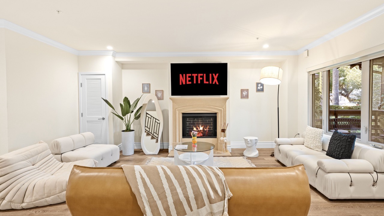 Photo of Livingroom in Lamanda Park
