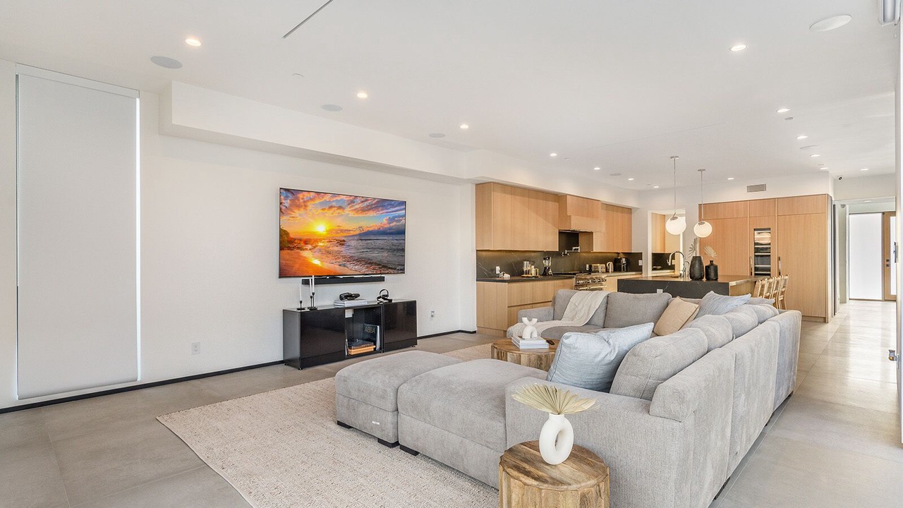 Photo of Livingroom in Beverly Hills